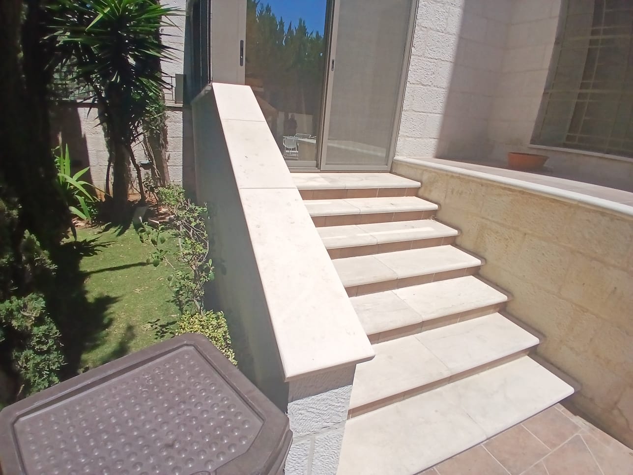 Excellent Furnished Apartment in Shmeisani - Property Image 12